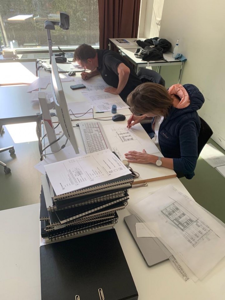 4b60f248 a9bb 4078 a107 bee89a48d298