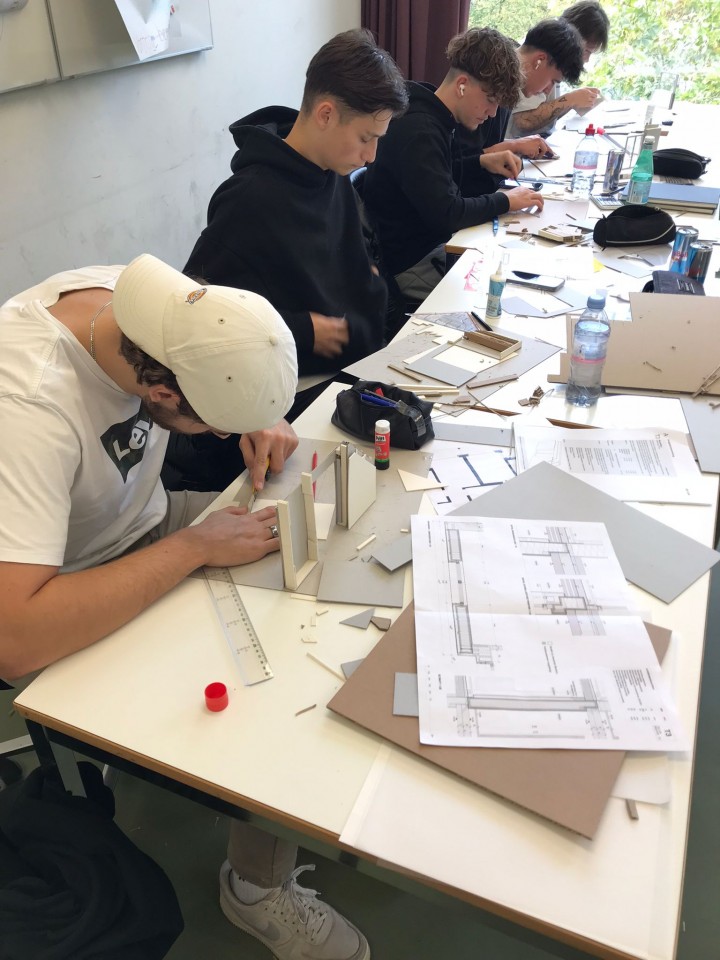 PHOTO 2024 10 09 18 22 15