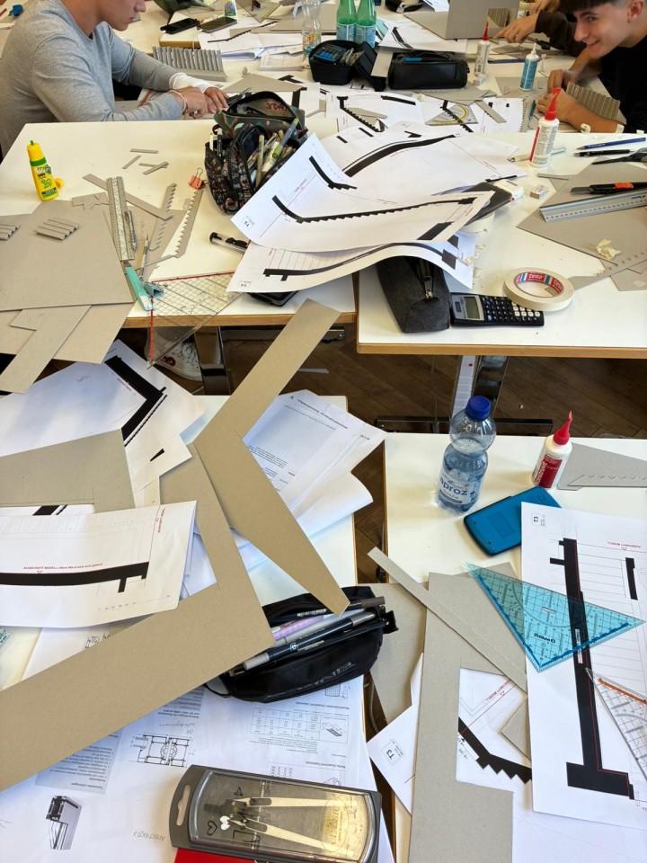 PHOTO 2025 10 08 13 27 13