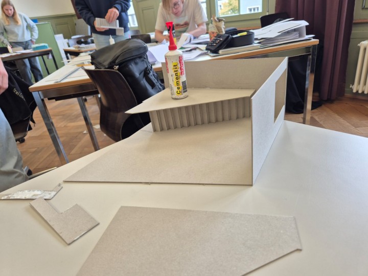 PHOTO 2025 10 08 14 13 24