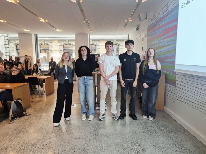 PHOTO 2025 10 09 19 04 08