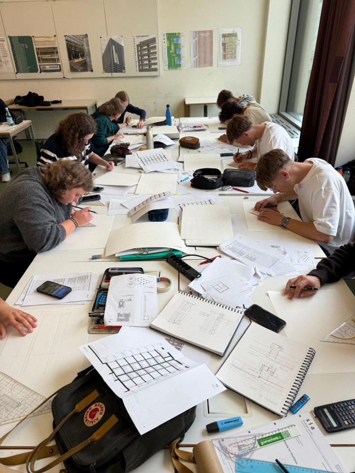 PHOTO 2025 10 06 14 17 24